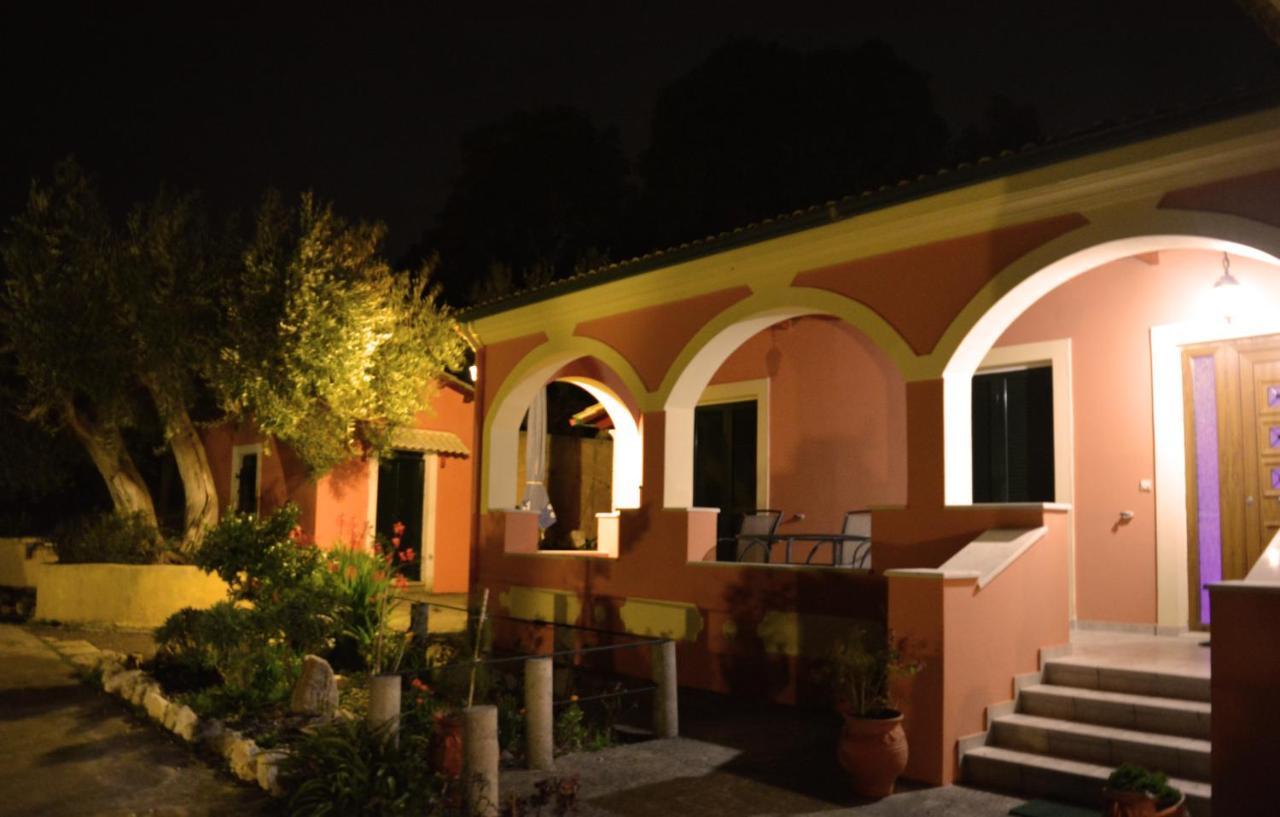 Villa Skafonas Sinarádes 외부 사진